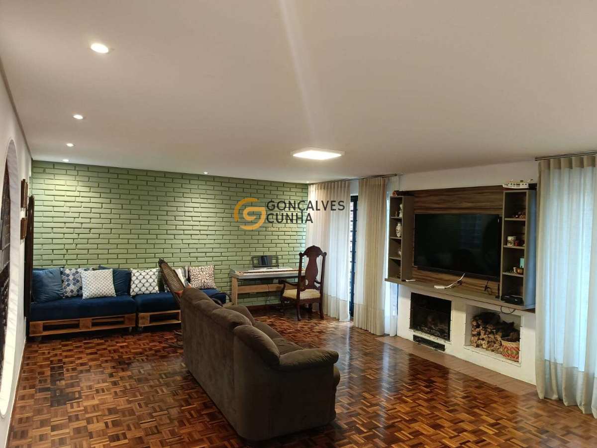 Casa a venda no Jardim Social | 4 Quartos sendo 1 Suíte | 200m² - GONÇALVES CUNHA IMÓVEIS